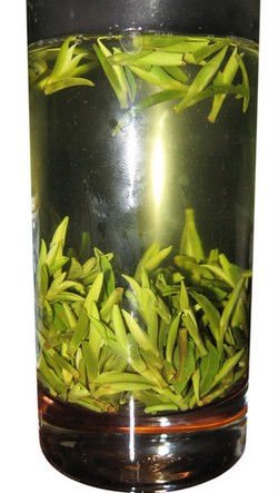 उच्च गुणवत्ता जल्दी वसंत कार्बनिक बांस zhuyeqing हरी चाय